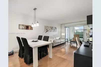 9370 Sunrise Lakes Blvd #308, Sunrise, FL 33322 - Photo 1