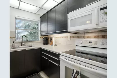 9370 Sunrise Lakes Blvd #308, Sunrise, FL 33322 - Photo 11