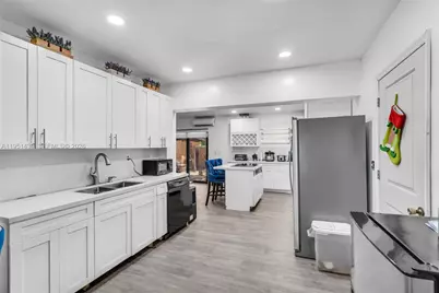 3320 NW 177th Ter, Miami Gardens, FL 33056 - Photo 11