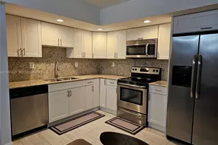 8075 SW 107th Ave, Miami, FL 33173 - Photo 17