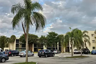 8075 SW 107th Ave, Miami, FL 33173 - Photo 39