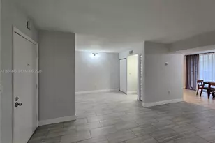 8075 SW 107th Ave, Miami, FL 33173 - Photo 11