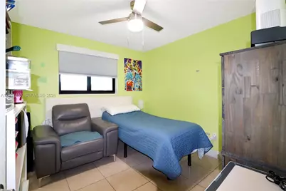 3529 W 14th Ln, Hialeah, FL 33012 - Photo 9