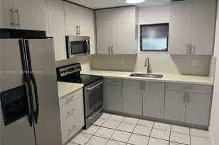 1719 NW 16th St, Miami, FL 33125 - Photo 7