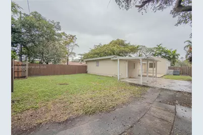 410 Pinecrest Dr, Miami Springs, FL 33166 - Photo 23