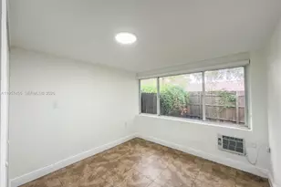 410 Pinecrest Dr, Miami Springs, FL 33166 - Photo 11