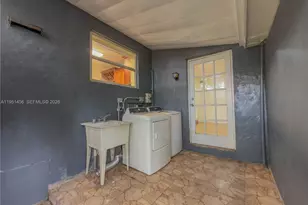 410 Pinecrest Dr, Miami Springs, FL 33166 - Photo 21