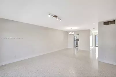 2190 NE 51st Court #106, Fort Lauderdale, FL 33308 - Photo 11