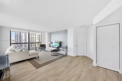 3530 Mystic Pointe Dr #1206, Aventura, FL 33180 - Photo 7