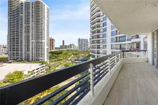 3530 Mystic Pointe Dr, Aventura, FL 33180 - Photo 23