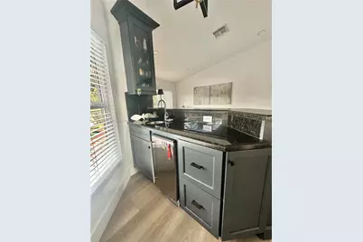 18715 NW 1st St, Pembroke Pines, FL 33029 - Photo 15