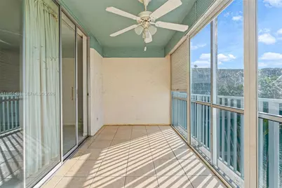 1024 SE 3rd Ave #301, Dania Beach, FL 33004 - Photo 29
