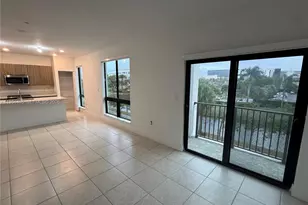 8363 NW 41st St, Doral, FL 33166 - Photo 9