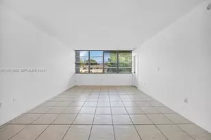 2175 NE 170th St, North Miami Beach, FL 33162 - Photo 9