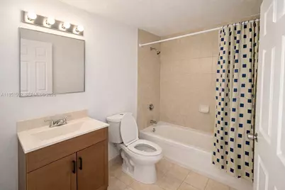 2752 NW 131st St #2752, Opa-Locka, FL 33054 - Photo 9