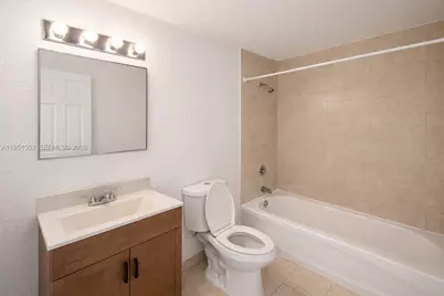 2752 NW 131st St #2752, Opa-Locka, FL 33054 - Photo 5