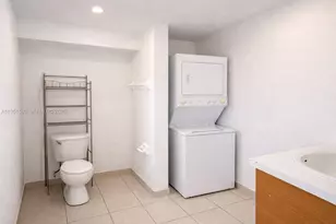 2752 NW 131st St, Opa-Locka, FL 33054 - Photo 11