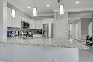 6047 Seminole Gardens Cir, Riviera Beach, FL 33418 - Photo 13