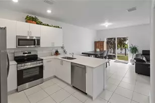 5544 NW 27th Pl, Lauderhill, FL 33313 - Photo 3