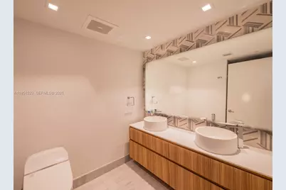 465 Brickell Ave #2304, Miami, FL 33131 - Photo 7