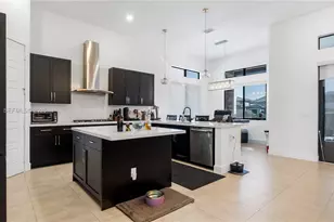 10530 S Lago Vista Cir, Parkland, FL 33076 - Photo 29