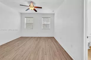 17161 SW 96th St, Miami, FL 33196 - Photo 13