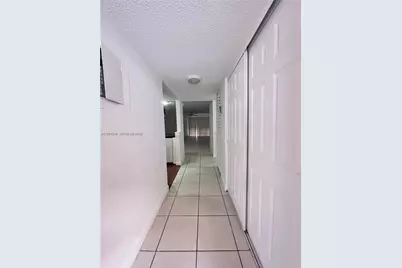 430 Commodore Dr #104, Plantation, FL 33325 - Photo 7