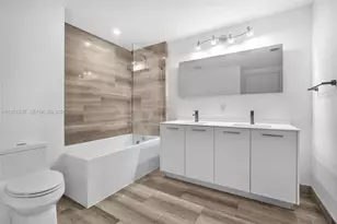 1300 Brickell Bay Dr, Miami, FL 33131 - Photo 17