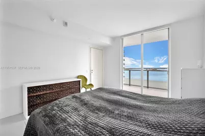 1300 Brickell Bay Dr #2507, Miami, FL 33131 - Photo 21
