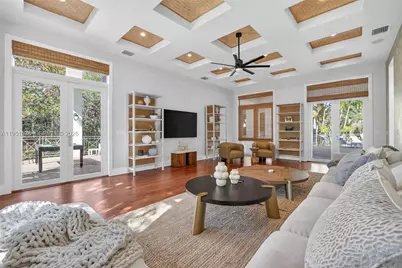 101 Holly Ln, Plantation, FL 33317 - Photo 27