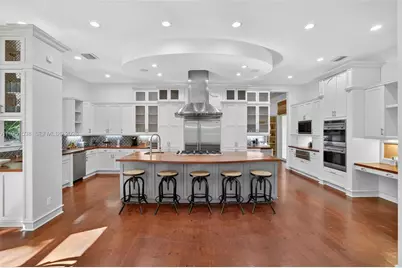 101 Holly Ln, Plantation, FL 33317 - Photo 17