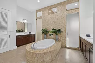 101 Holly Ln, Plantation, FL 33317 - Photo 47