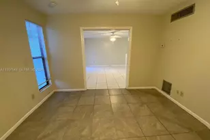 629 Executive Center Dr, West Palm Beach, FL 33401 - Photo 9