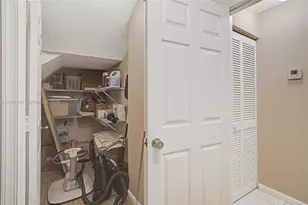 10530 NW 10th St, Plantation, FL 33322 - Photo 31