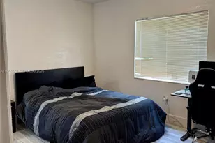 1085 NW 48th St, Miami, FL 33127 - Photo 5