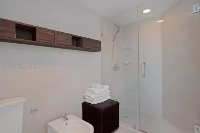 5025 Collins Ave #2107, Miami Beach, FL 33140 - Photo 19