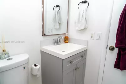 854 NW 87th Ave #405, Miami, FL 33172 - Photo 9