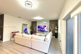 2661 SE 24th Ct, Homestead, FL 33035 - Photo 11