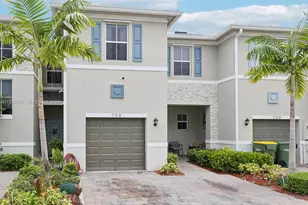 754 SE 19th St, Homestead, FL 33034 - Photo 1