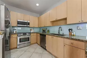 2238 SW 125th Ave, Miramar, FL 33027 - Photo 9