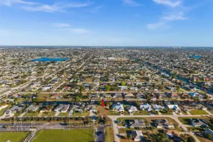 241 SW 40th St, Cape Coral, FL 33914 - Photo 3