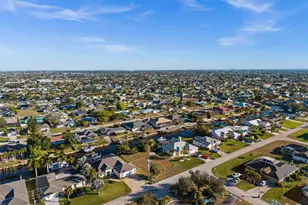 241 SW 40th St, Cape Coral, FL 33914 - Photo 11