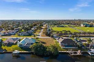 241 SW 40th St, Cape Coral, FL 33914 - Photo 7