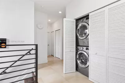 541 SW 91st Ct, Miami, FL 33174 - Photo 9