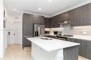 541 SW 91st Ct, Miami, FL 33174 - Photo 3