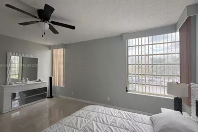 950 NE 199th St #2H, Miami, FL 33179 - Photo 13