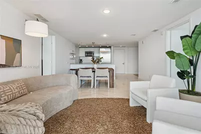 1300 Brickell Bay Drive #3604, Miami, FL 33131 - Photo 3