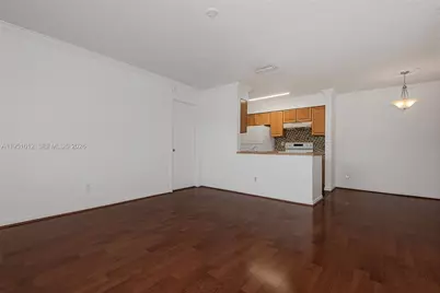 714 NW 103rd Ter #202, Pembroke Pines, FL 33026 - Photo 3