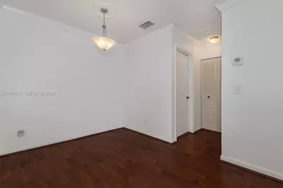 714 NW 103rd Ter #202, Pembroke Pines, FL 33026 - Photo 7