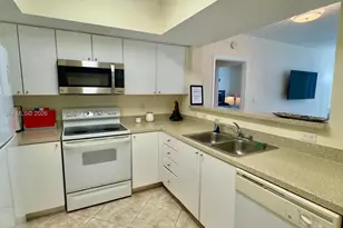 17375 Collins Ave, Sunny Isles Beach, FL 33160 - Photo 7